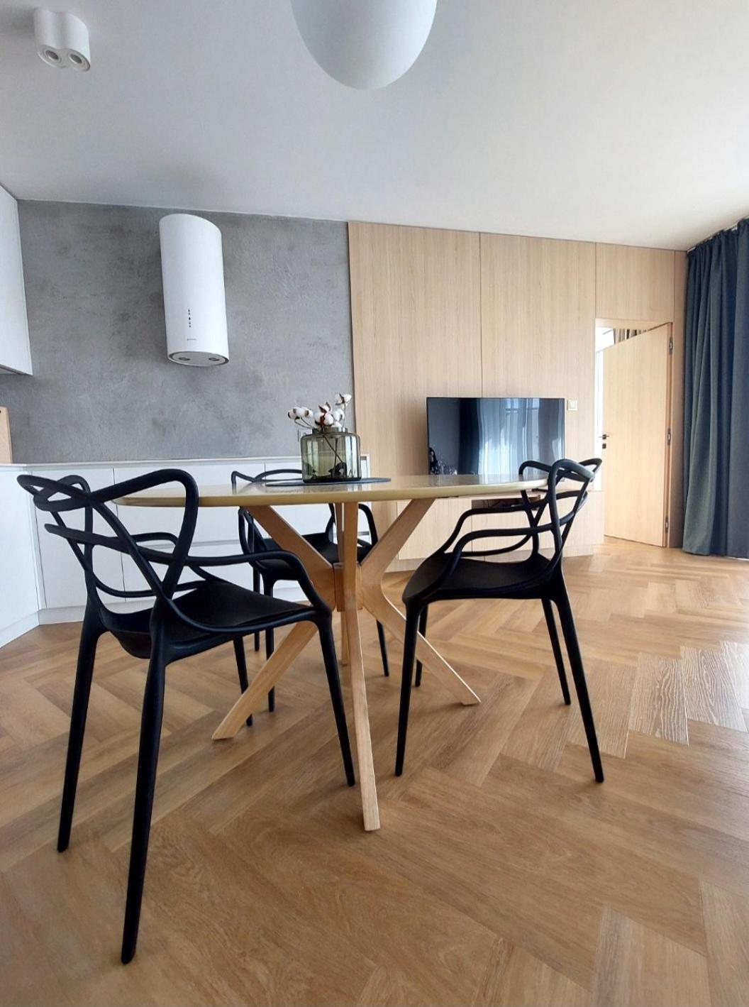 Apartman Emotions S Privat Garage Parking Free Lägenhet Košice Exteriör bild